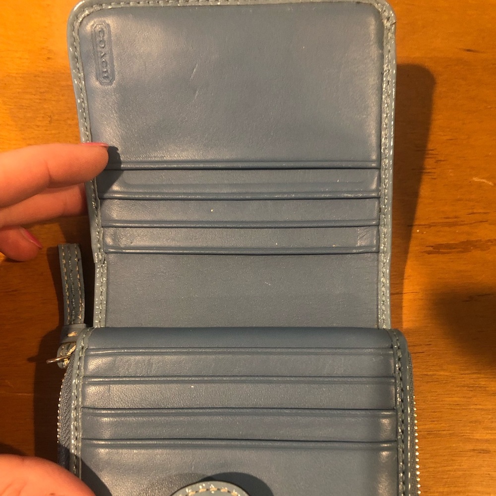 Cute coach small wallet ! - Picture 5 of 5